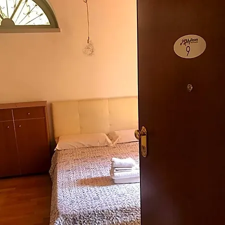 Myroom Citta Alta 1 Bed and Breakfast