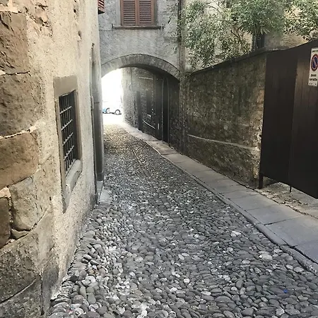 Myroom Citta Alta 1 Frühstückspension 3*