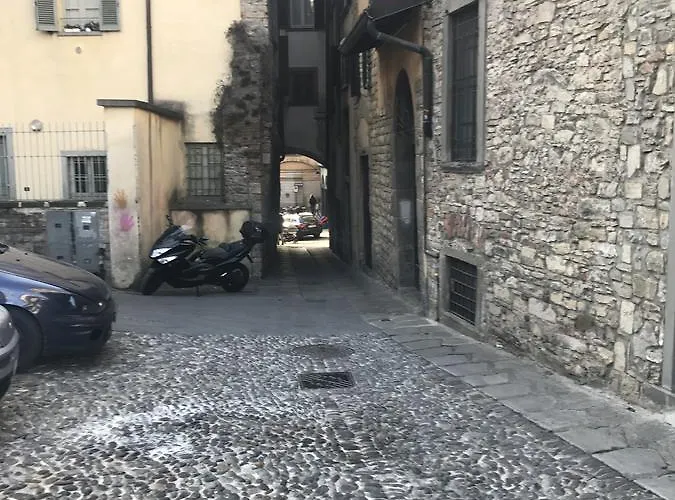 Myroom Citta Alta 1 3*